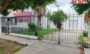 ALQUILER CASA 3 AMBIENTES CON GARAGE LOTE PROPIO