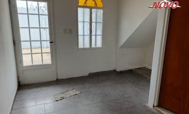 ALQUILER CASA 3 AMBIENTES CON GARAGE LOTE PROPIO