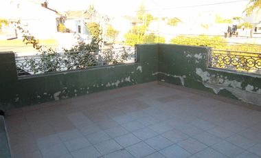 OPORTUNIDAD, VENTA 2 PH + LOCAL EN ZONA VILLA BALLESTER