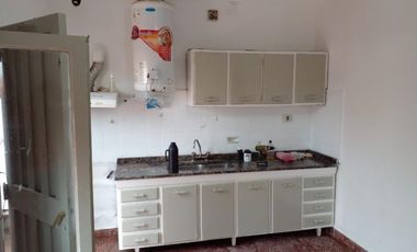 OPORTUNIDAD, VENTA 2 PH + LOCAL EN ZONA VILLA BALLESTER