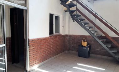 P.H. 3 AMB. CON TERRAZA. EN VENTA, LANUS O. S/H. YRIGOYEN. APTO CREDITO.