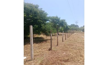 LOTE COMPLETAMENTE PLANO