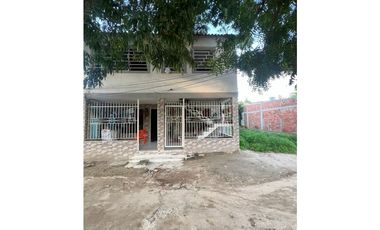 En venta 2 CASAS con salida independiente