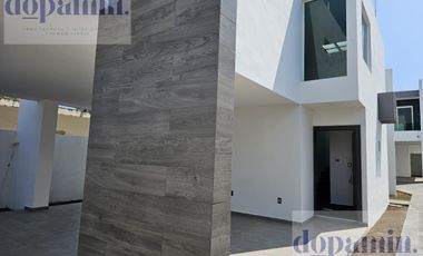 Casa en Unidad Nacional