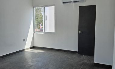 Casa en Unidad Nacional