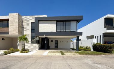 CASA EN VENTA PUNTA TIBURON LAGUNAS 6