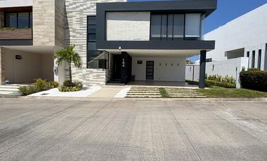 CASA EN VENTA PUNTA TIBURON LAGUNAS 6