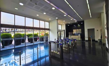 Arriendo Oficina de 642 m² sobre la Autopista Norte con Calle 100
