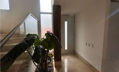 CASA EN VENTA EN JAMUND -  VISTA AL PARQUE Y AMPLIOS ESPACIOS
