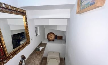 CASA EN VENTA EN JAMUND -  VISTA AL PARQUE Y AMPLIOS ESPACIOS