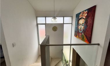 CASA EN VENTA EN JAMUND -  VISTA AL PARQUE Y AMPLIOS ESPACIOS