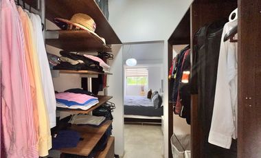 CASA EN VENTA EN JAMUND -  VISTA AL PARQUE Y AMPLIOS ESPACIOS