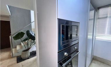 CASA EN VENTA EN JAMUND -  VISTA AL PARQUE Y AMPLIOS ESPACIOS