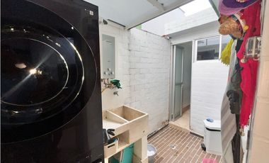 CASA EN VENTA EN JAMUND -  VISTA AL PARQUE Y AMPLIOS ESPACIOS