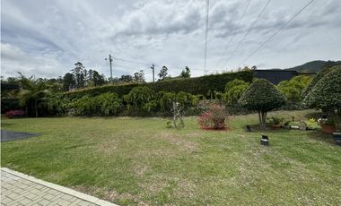 Venta casa campestre de un solo nivel en la Ceja Oriente Antioqueño