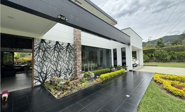 Venta casa campestre de un solo nivel en la Ceja Oriente Antioqueño
