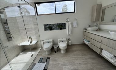 Venta casa campestre de un solo nivel en la Ceja Oriente Antioqueño