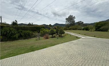 Venta casa campestre de un solo nivel en la Ceja Oriente Antioqueño