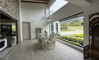 Venta casa campestre de un solo nivel en la Ceja Oriente Antioqueño