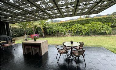 Venta casa campestre de un solo nivel en la Ceja Oriente Antioqueño