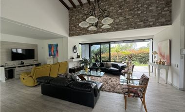 Venta casa campestre de un solo nivel en la Ceja Oriente Antioqueño