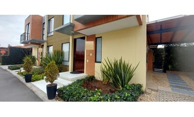 Vendemos o rentamos hermosa casas!