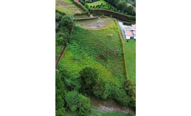 SE VENDE LOTE EN LA CEJA PARCELACIÓN 5600 m2 PRECIO $1000 MILLONES
