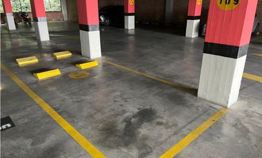 SE ARRIENDA -VENDE OFICINA CENTRO EMPRESARIAL 156