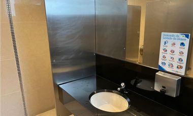 SE ARRIENDA -VENDE OFICINA CENTRO EMPRESARIAL 156