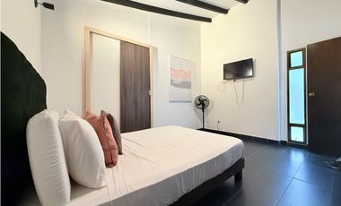 Amoblada HERMOSA Casa Laureles
