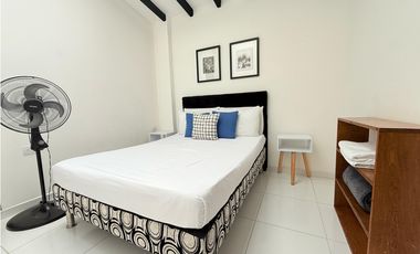 Amoblada HERMOSA Casa Laureles
