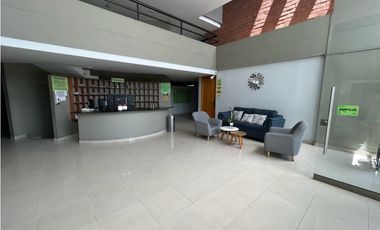 Una oficina perfecta / totalmente remodelada / Conquistadores