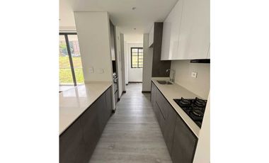 RENTO APARTAMENTO EN PINARES PEREIRA, PARA ESTRENAR