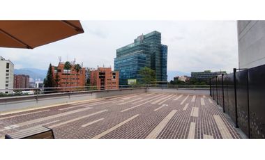 Vendo o arriendo amplia oficina en La Milla de Oro El Poblado