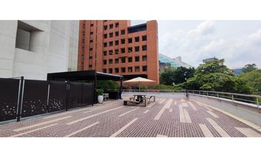 Vendo o arriendo amplia oficina en La Milla de Oro El Poblado