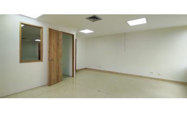 Vendo o arriendo amplia oficina en La Milla de Oro El Poblado
