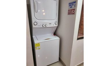SE    ALQUILA  APARTAMENTO  CENTRO