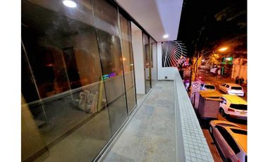 SE    ALQUILA  APARTAMENTO  CENTRO