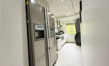 Venta HERMOSO Apartamento Laureles Campestre