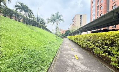 Venta HERMOSO Apartamento Laureles Campestre