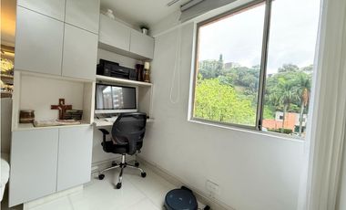 Venta HERMOSO Apartamento Laureles Campestre