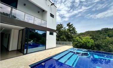 HERMOSA FINCA EN SOPETRN