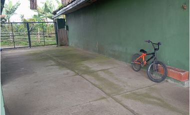 SE VENDE FINCA CON LAGOS EN ARABIA AREA