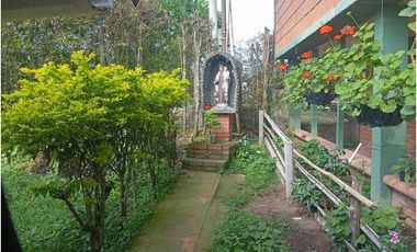 SE VENDE FINCA CON LAGOS EN ARABIA AREA