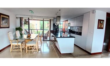 Apartamento remodelado, Poblado El Campestre, cerca La Frontera.