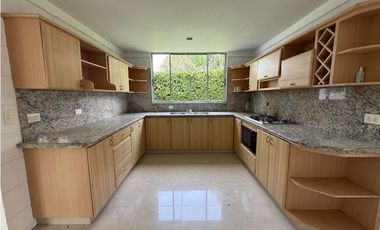CASA CAMPESTRE A LA VENTA EN CERRITOS