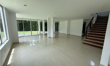 CASA CAMPESTRE A LA VENTA EN CERRITOS