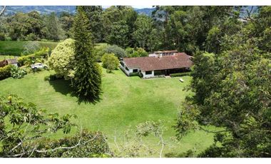 Venta de Hermosa Finca en la Ceja Unidad Cerrada