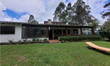 Venta de Hermosa Finca en la Ceja Unidad Cerrada