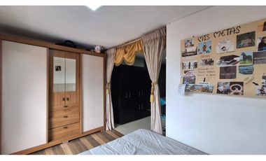 Excelente oportunidad, Casa con 3 Locales Comerciales en Robledo